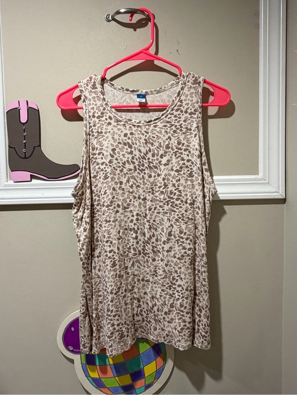 Old Navy Beige Taupe Leopard-Print Sleeveless Tank